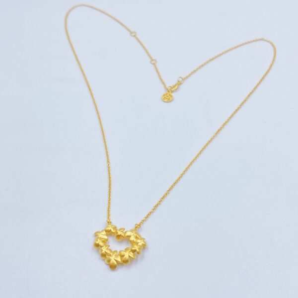 Heart Shaped Flower Necklace