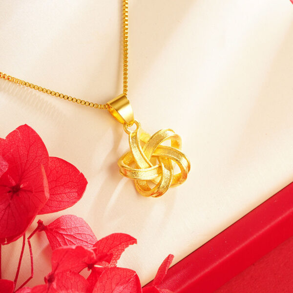 Women's Ruyi Knot Necklace